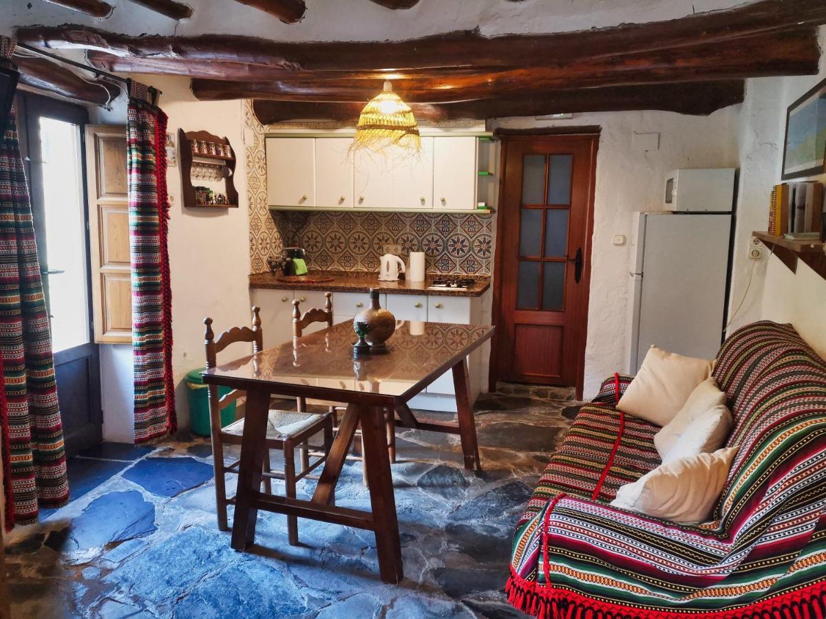 La Casa De La Bombilla Verde Trevélez Dış mekan fotoğraf