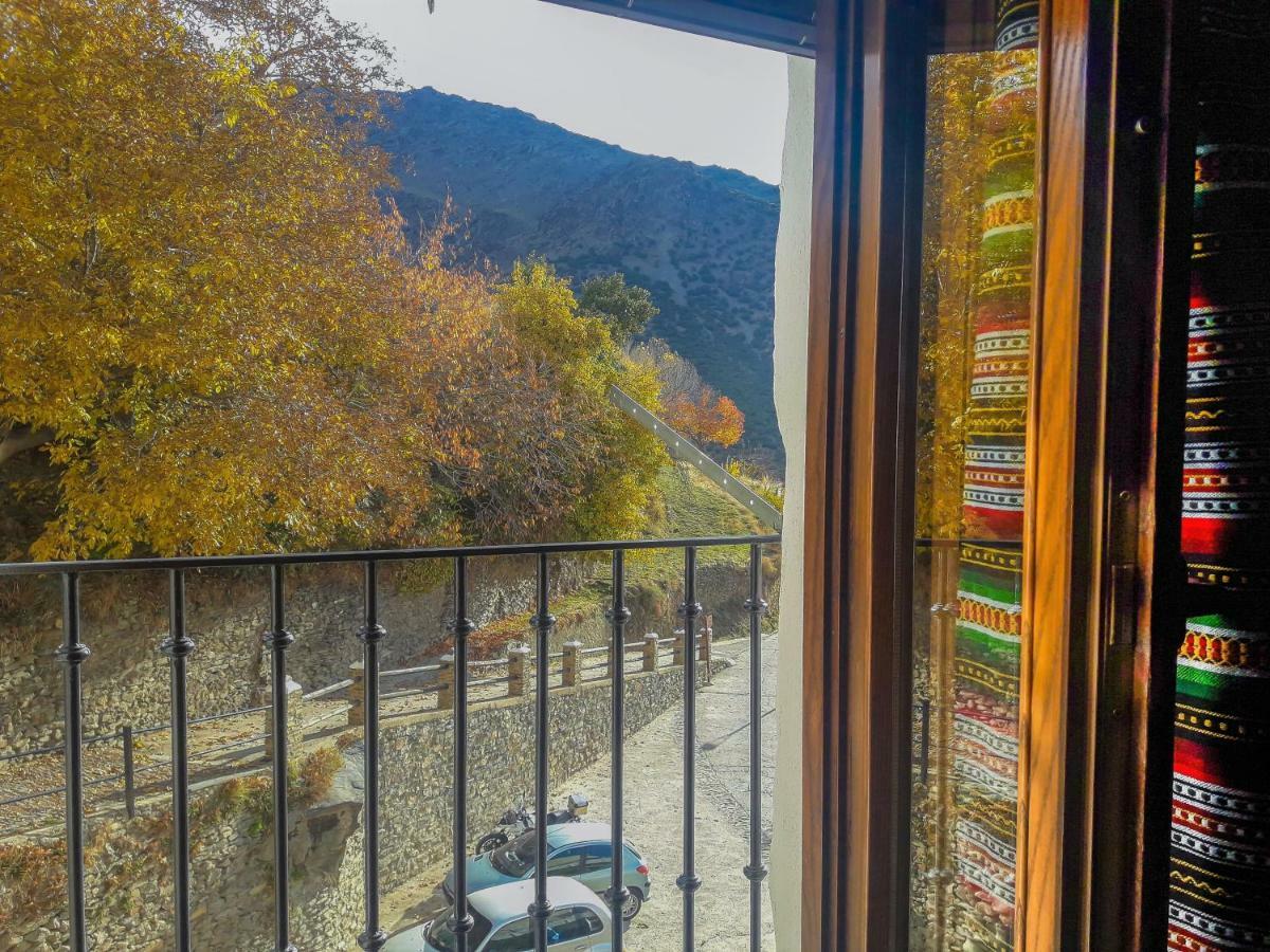 La Casa De La Bombilla Verde Trevélez Dış mekan fotoğraf